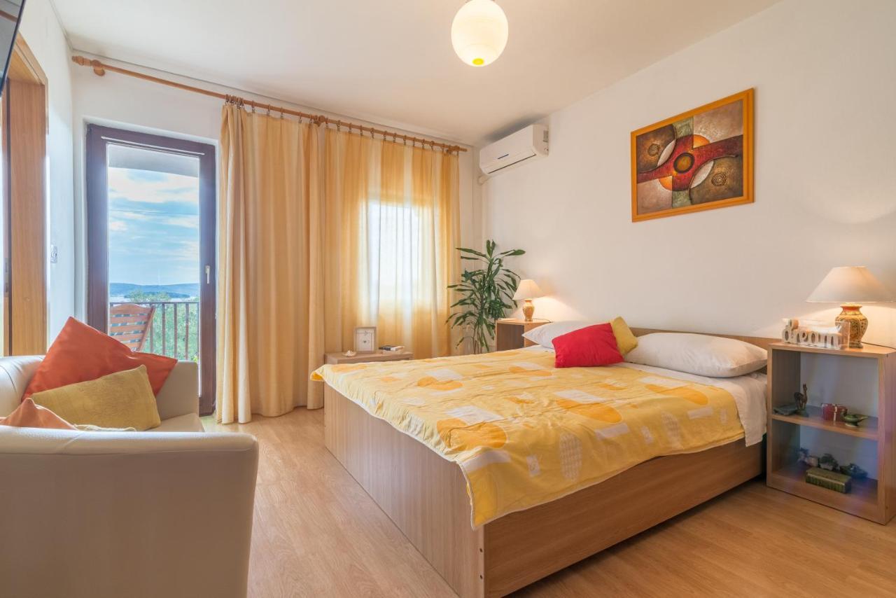 Apartments Bepina Биоград-на-Мору Экстерьер фото