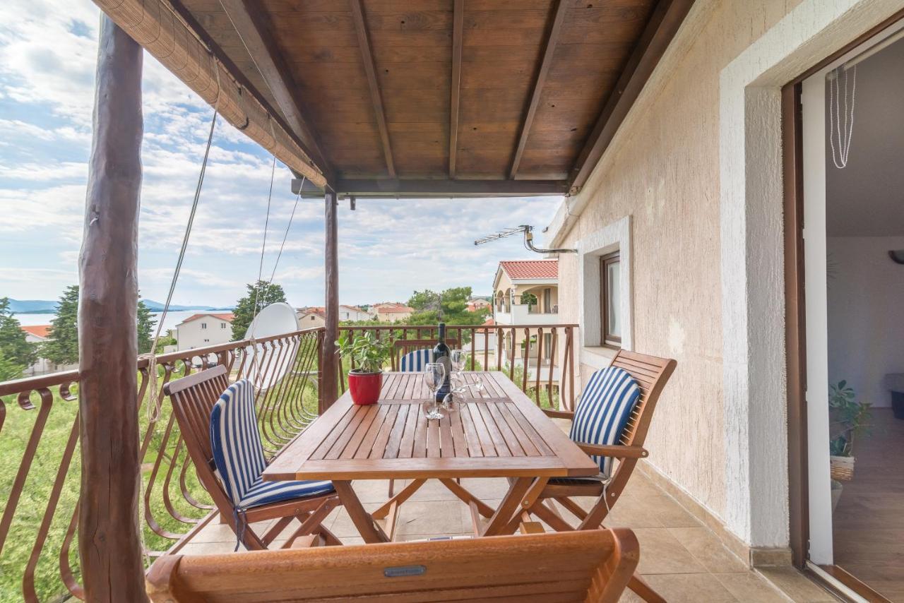 Apartments Bepina Биоград-на-Мору Экстерьер фото